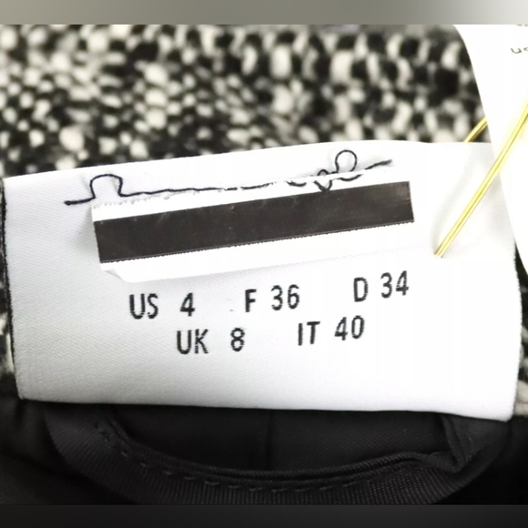 Akris Punto Lacquered Tweed Coat with Removable Insert - Picture 6 of 7